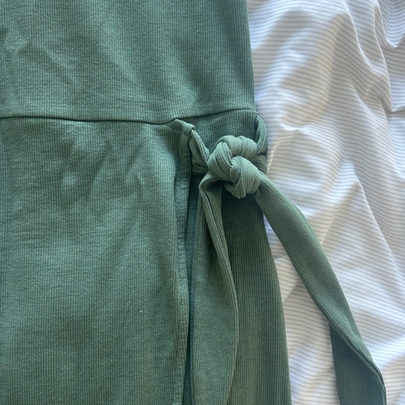 Zara side tie green ribbed tank dress - Picture 3 of 4